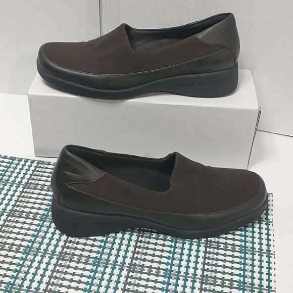 Keds Woman's Brown Slip On Loafer US 6.5 - Picture 2 of 9